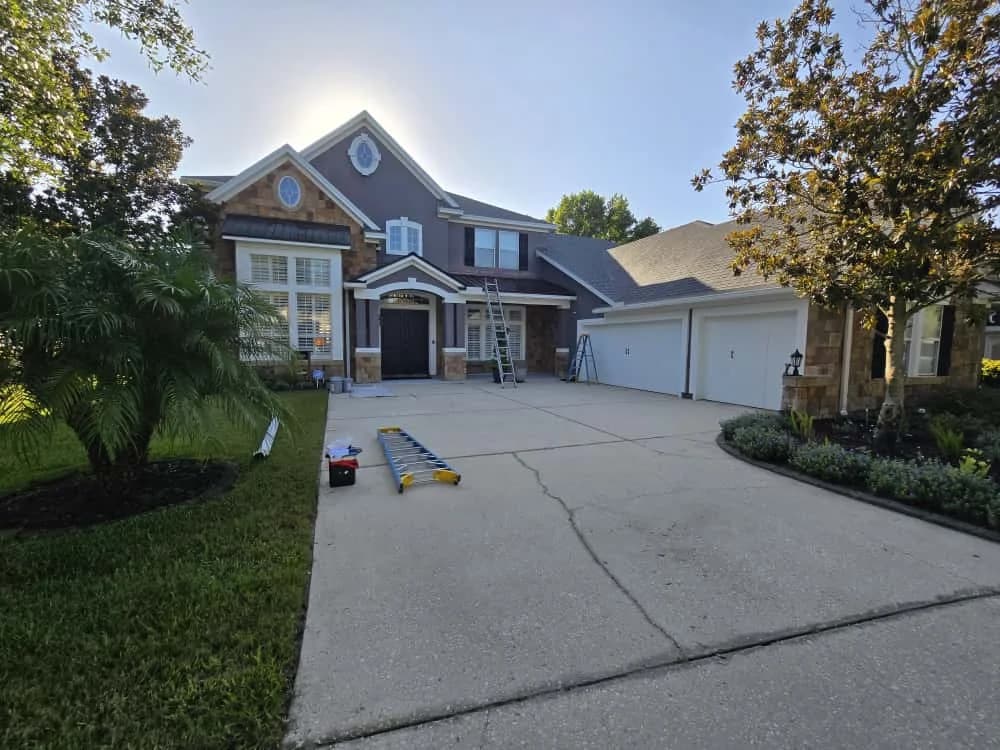 Can You Paint Vinyl Siding? (Yes, and Here is the Jacksonville Guide to Doing it Right)